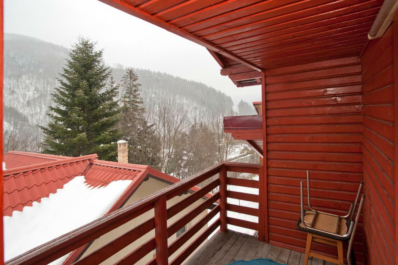 Casa Tudor Sinaia Buitenkant foto