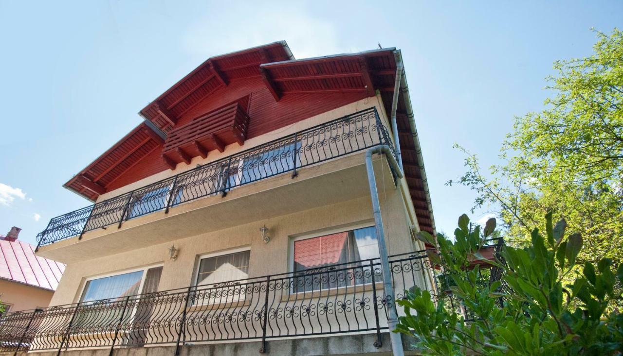 Casa Tudor Sinaia Buitenkant foto